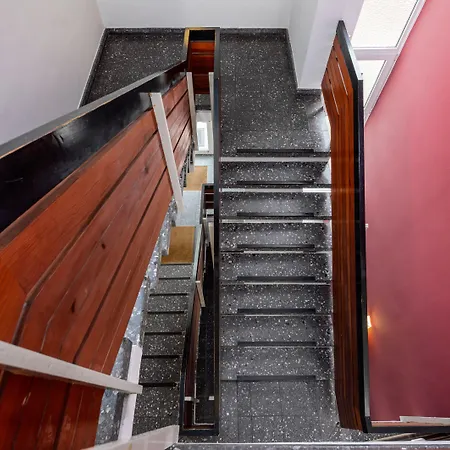 Academy Lodge Boardinghouse-3